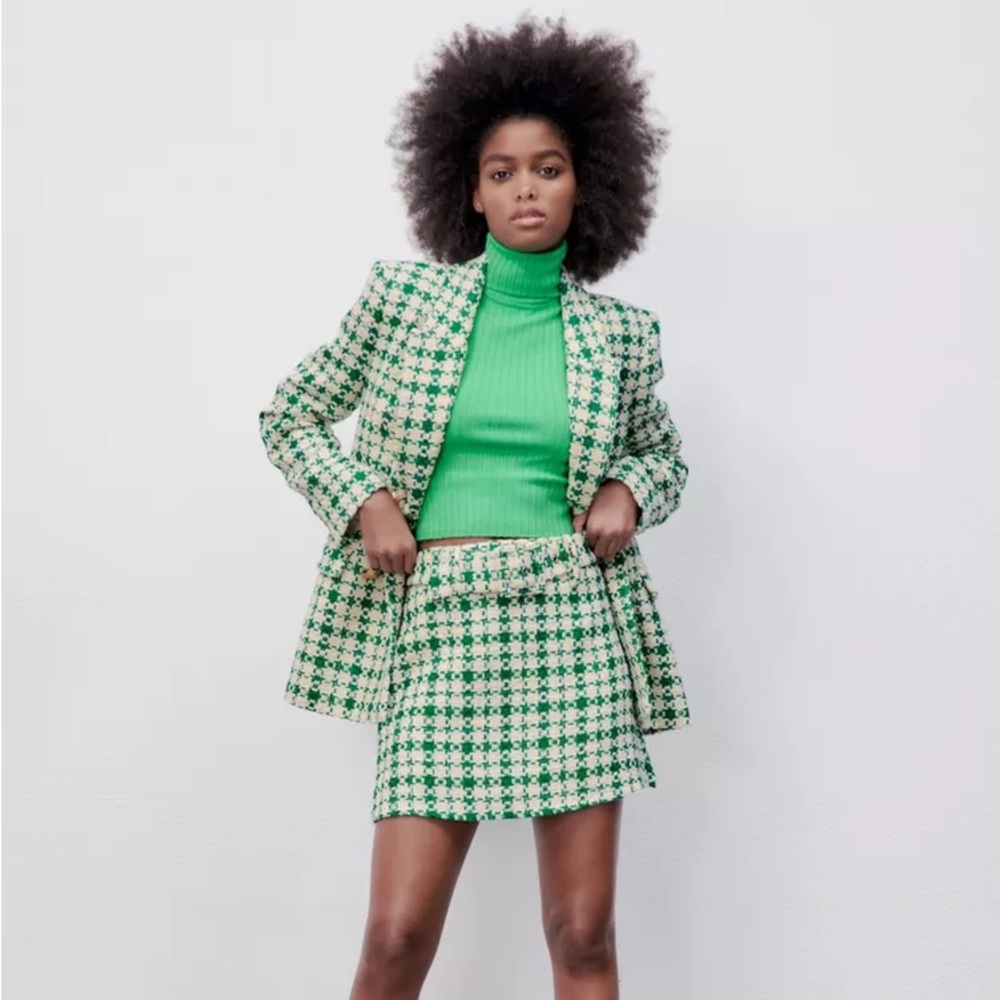 NWT Zara Textured Weave Belted Mini Skirt in Ecru/Green